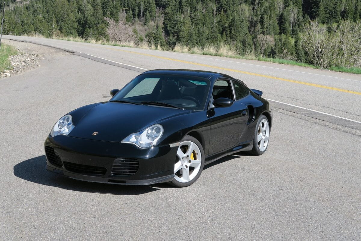 Problèmes mécaniques courants sur les Porsche 996 : Comment éviter les soucis coûteux ?